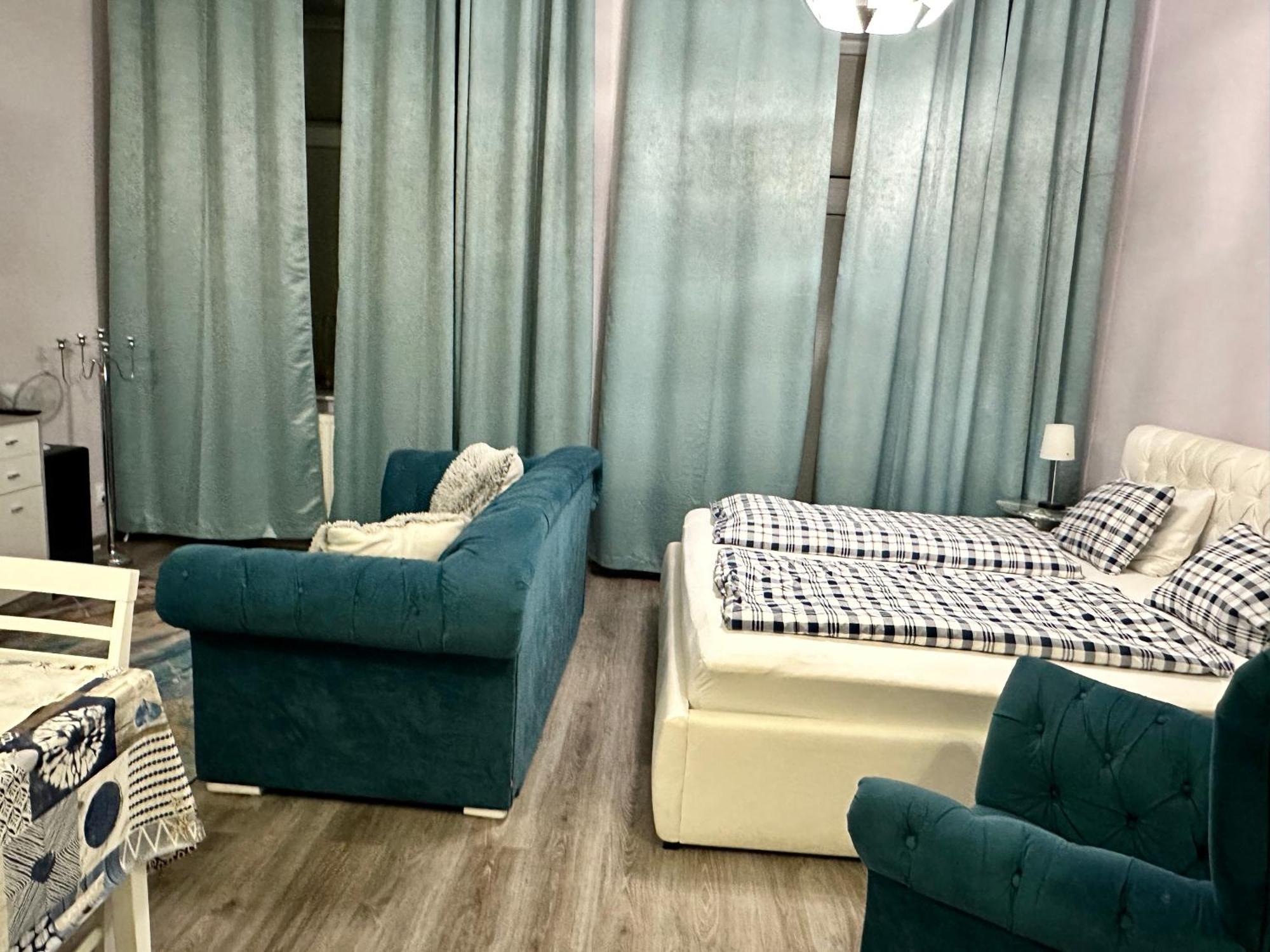 Kings Main Square Apartment Попрад Екстер'єр фото